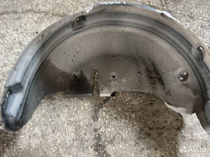 Локер Renault Megane 3 подкрылок меган