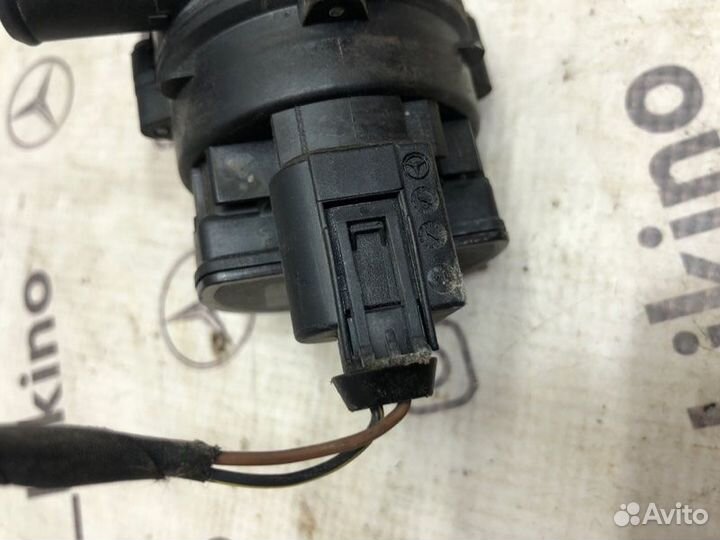 Дополнительная водяная помпа Mercedes Cl W216