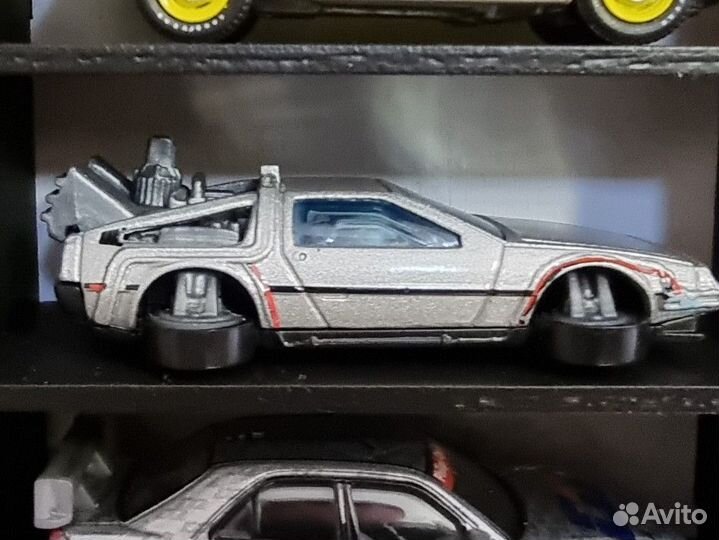 Hot wheels delorean