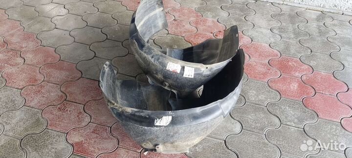 Подкрылки, локеры на Kia Ceed