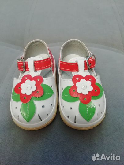 Сандали для самых маленьких, для первых шагов