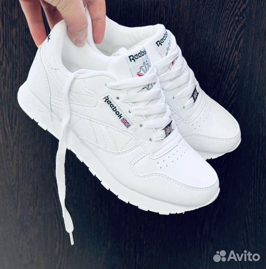 Кроссовки reebok женские