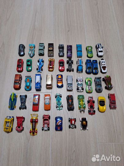 Машинки hotwheels