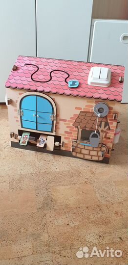 Busy Box (Бизи бокс) Бизиборд Бизидом