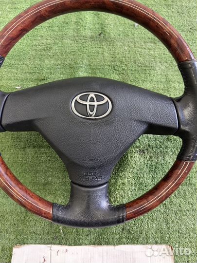 Руль Toyota Harrier GSU35 2007 год