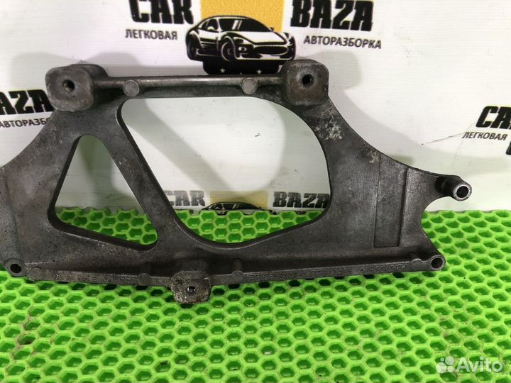 Кронштейн радиатора системы EGR