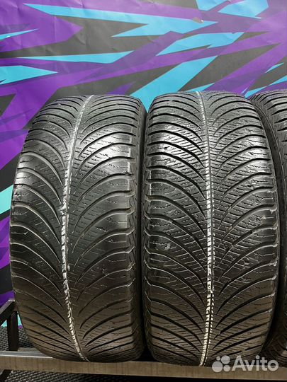 Goodyear Vector 4Seasons Gen-2 235/55 R17