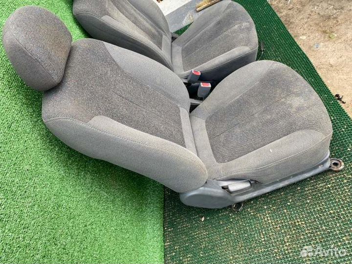 Сиденье Hyundai Accent 2 1.5 G4EC (102) 2007