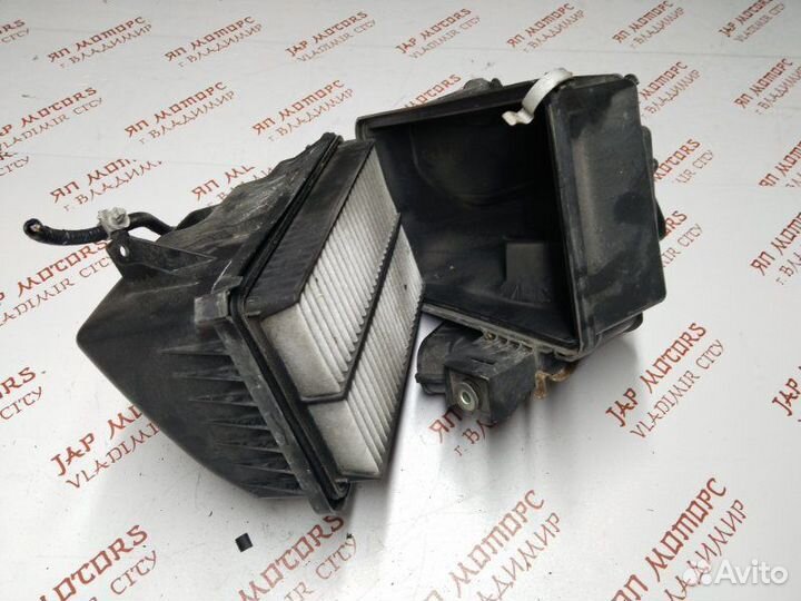 Корпус воздушного фильтра Mazda 3 Bl хетчбек PE