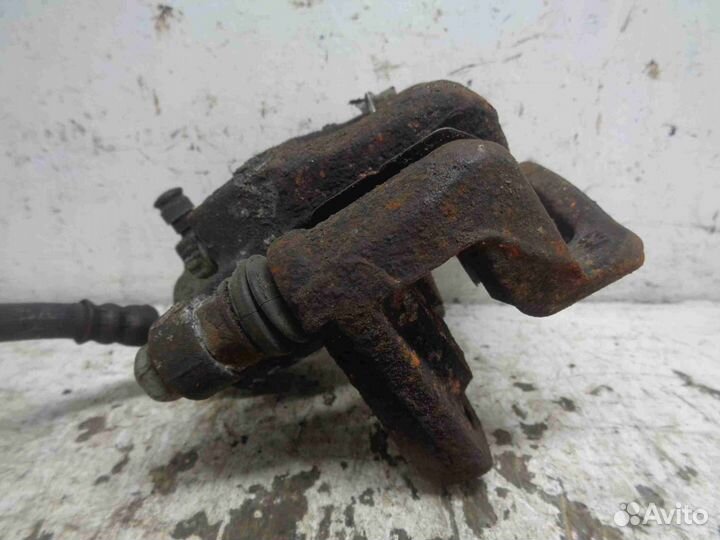 Суппорт задний правый Hyundai Sonata 6 YF