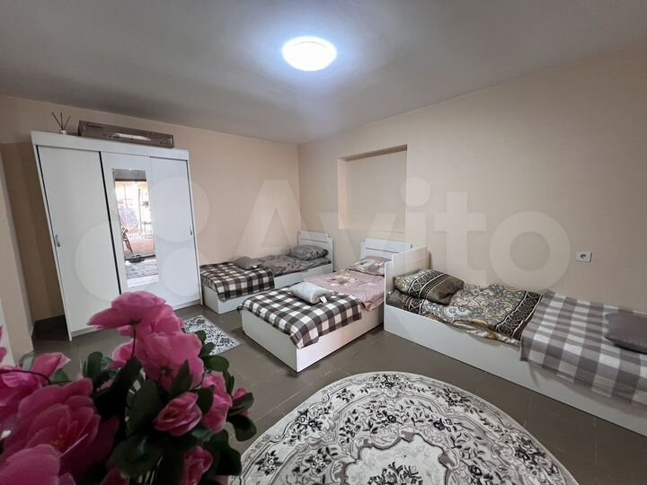 Дом 35 м² на участке 2 сот.