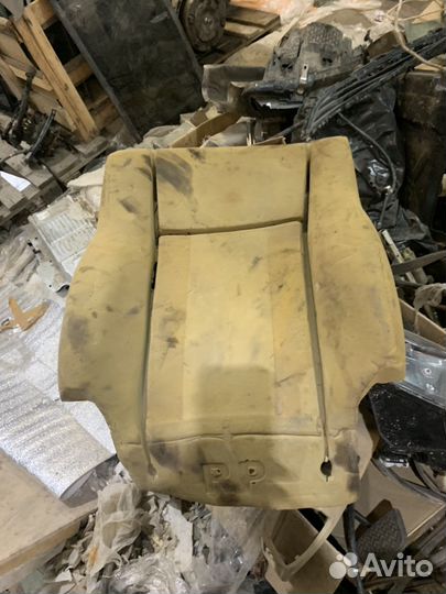 Губка Передней правой сидении Тойота Ланд Круизер