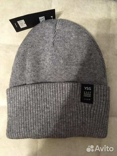 Шапка женская вязаная