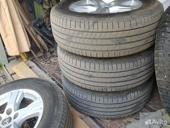 Dunlop SP Sport LM705 215/65 R16 98H