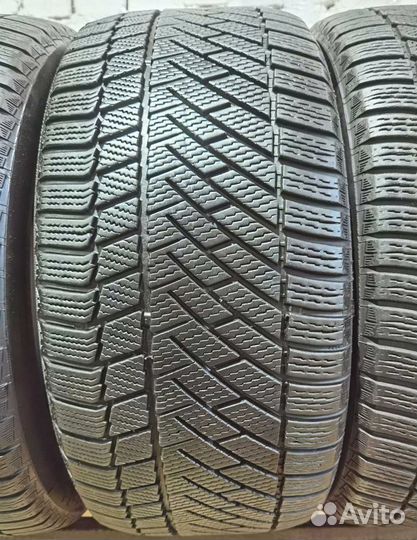 Continental ContiVikingContact 6 245/45 R17 99V