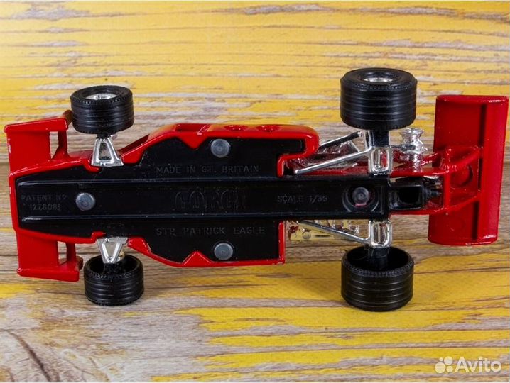 Модель автомобиля Corgi Patrick Eagle Racing Car #