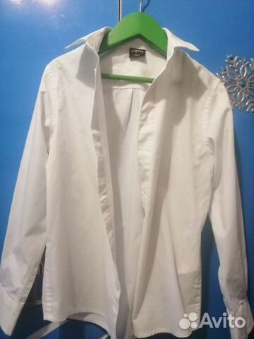 Рубашка на мальчика белая
