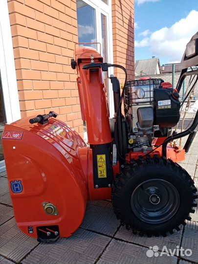 Снегоуборщик бензиновый husqvarna