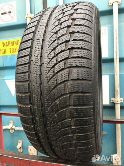 Nokian Tyres WR A4 245/45 R19 102V