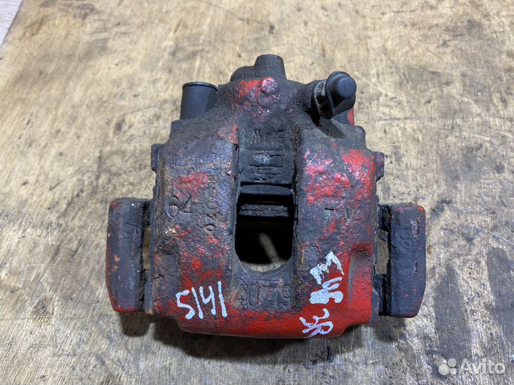 Суппорт задний правый BMW 3 E46 S141