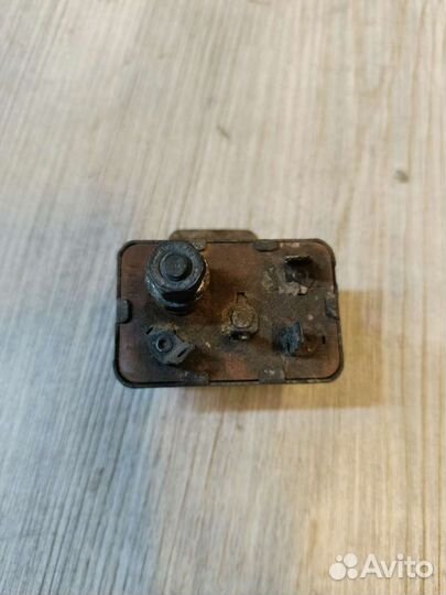 Реле стартера Jeep Cherokee XJ