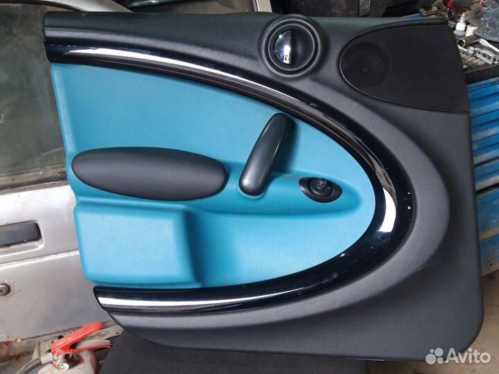 Обшивка передней левой двери Mini Countryman R60