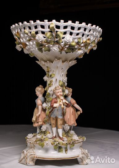 Фарфоровая ваза-конфетница. Германия