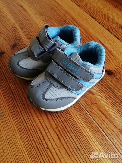 Кроссовки детские
