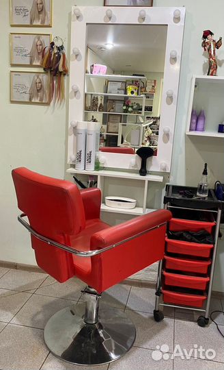 Кожаное кресло