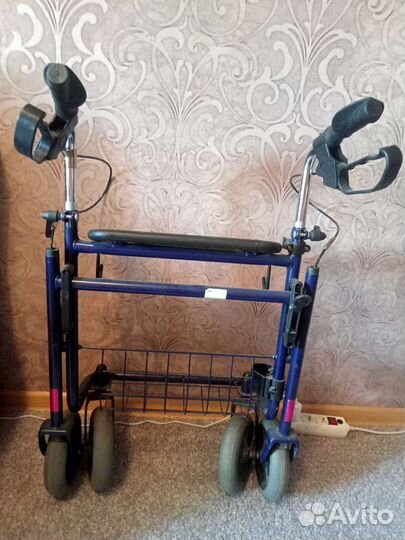 Ходунки для взрослых инвалидов