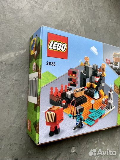 Lego Minecraft 21185