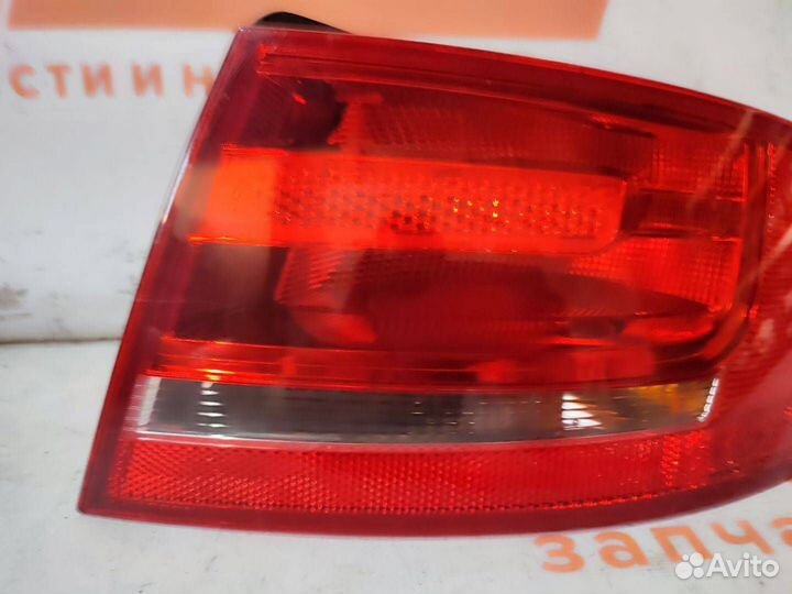 Фонарь задний правый Audi A4 B8/8K 2009