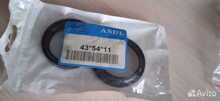 Запчасти на мотоцикл