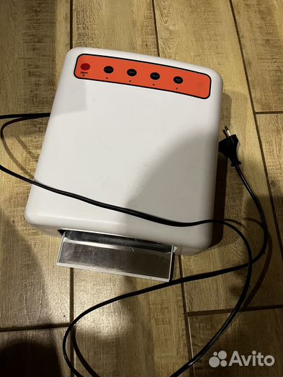 Уф лампа для ногтей