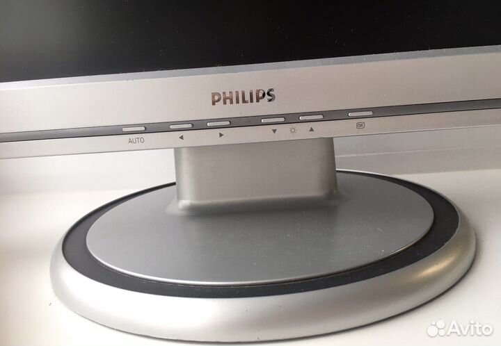 ЖК монитор 19