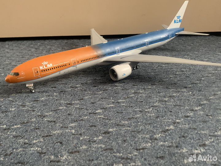 Модель самолета 1:144 Боинг 777 KLM (Boeing 777)