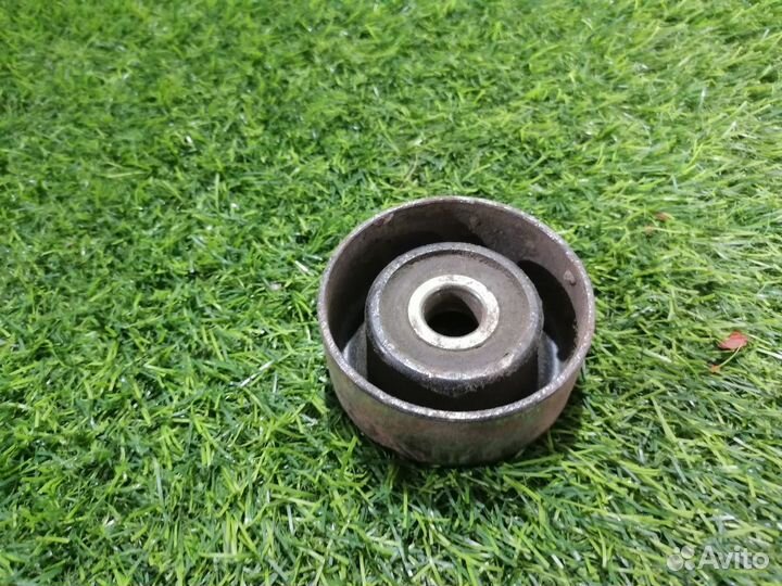 Ролик обводной