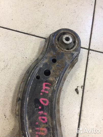 Рычаг подвески передний правый Skoda Octavia A4