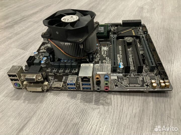 Комплект Intel Core i3-7100/14 GB/Gigabyte/Cooler