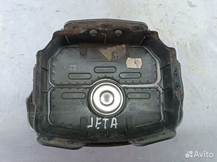 Заглушка руля Volkswagen Jetta