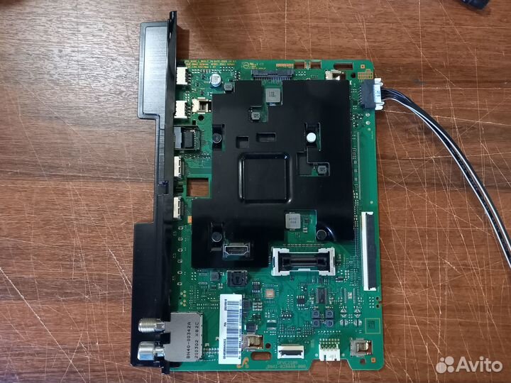 Разбор тв Samsung QE50Q60AAU