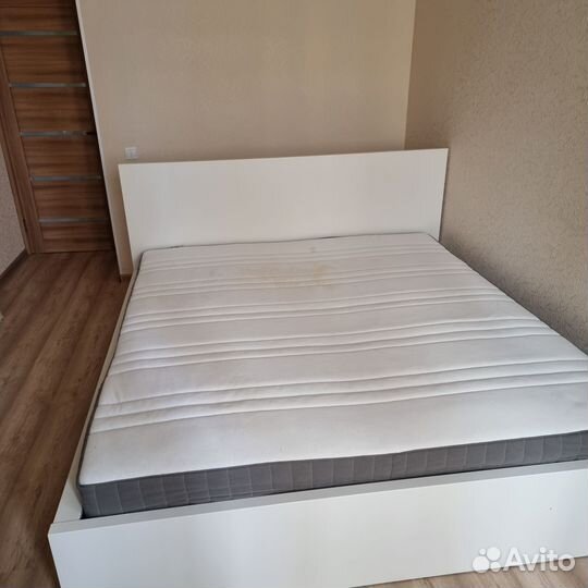 Кровать IKEA malm 180200