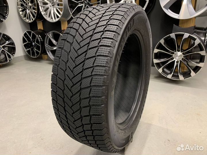 Michelin X-Ice Snow SUV 205/60 R17 93H