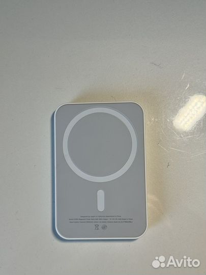 Повербанк MagSafe на 5000