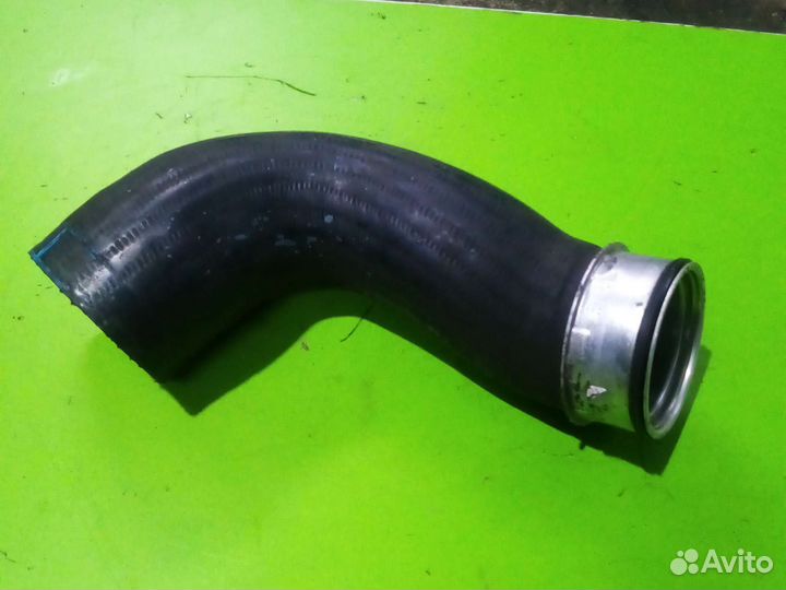 Патрубок интеркулера