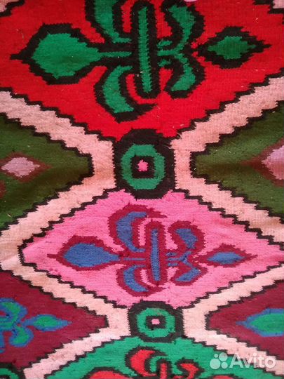 Ковер ручной работы
