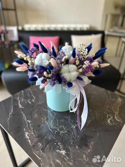 Композиции и букеты из сухоцветов