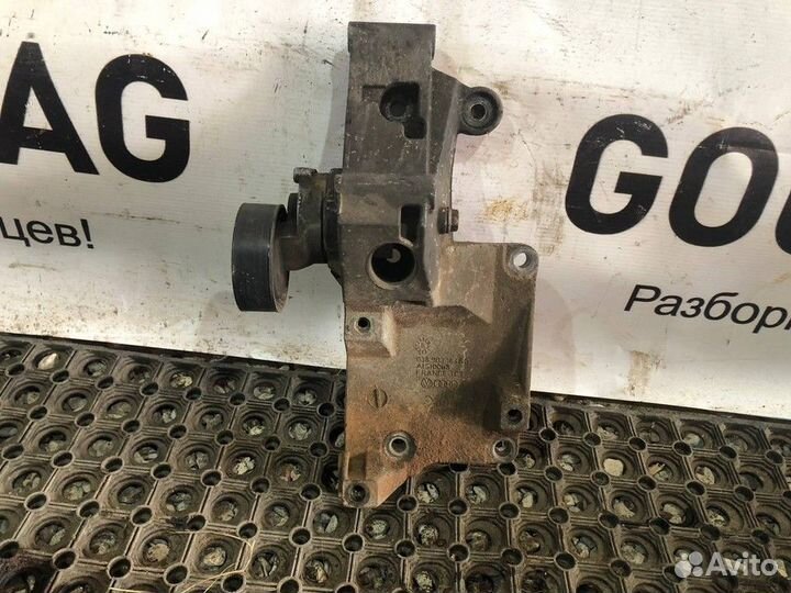 038903143AG Кронштейн генератора Skoda Fabia