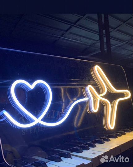 Неоновая вывеска. Дизайн в подарок