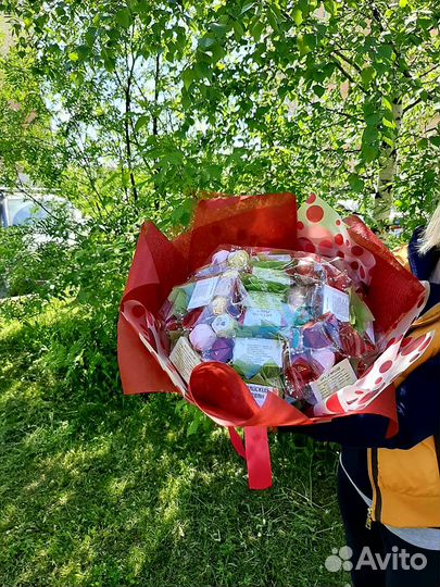 Букеты и корзины из чая, кофе,сладостей